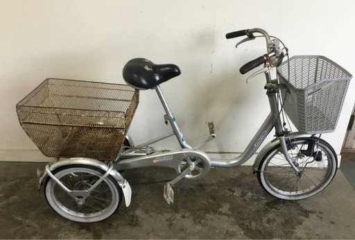 A-103△ 岐阜発/ ブリジストン/ WAGON/ 大人用三輪自転車/ スイングなし/ 変速なし/ サドル破れあり/ サビ等あり/ 現状品/ 管0.7s/ R6.12/21 △