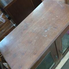 木製 レコードラック ガラス扉 多段収納棚 引き出し付き アンティーク調 キャビネット レトロ家具の画像