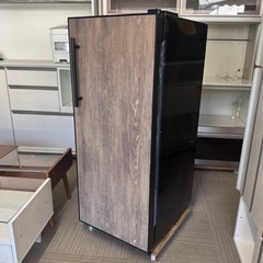 ①【未使用品‼️】定価82,500円♪ ライフオンプロダクツ 2023年製 ノンフロン冷凍庫 冷蔵･冷凍･急速冷凍 木目調ダークウッド 一部訳ありの画像