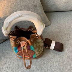 [コーチ] カラー ハンドバッグ ミニバケツバッグの画像