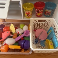 木製おままごとキッチン〔食材調理器具付き〕の画像