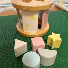 Molly Toy 木製形合わせおもちゃの画像