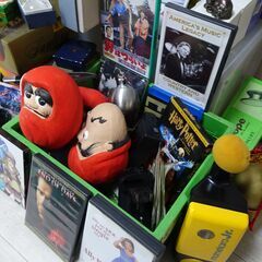 雑貨品　玩具　DVD　コカ・コーラ　ペコちゃん　置物　昭和レトロ　ビンテージなど　いろいろまとめての画像