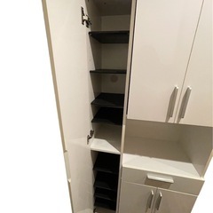 【美品】ニトリ シューズボックス 靴箱 下駄箱 H175cm✖︎W70cm✖︎D40cmの画像