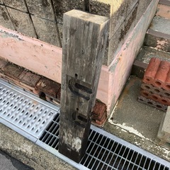 ブロック6つと、木のブロックです。の画像