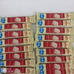 粉ミルク(11缶＋らくらくキューブ19本)の画像