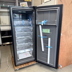 ②【未使用品‼️】定価82,500円♪ ライフオンプロダクツ 2023年製 ノンフロン冷凍庫 冷蔵･冷凍･急速冷凍 木目調ダークウッド 一部訳ありの画像