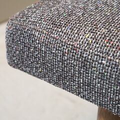 unico(ウニコ)のヴィンテージテイストに仕上げられたSUK(スーク)シリーズのベンチです！温かみのあるヴィンテージスタイルの2人用ベンチ。リビングやエントランスなどのちょっとしたスペースにも♪ の画像