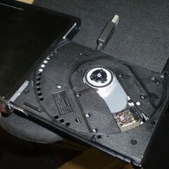 ロジテック　LDR-PMH8U2LBK　外付け　DVDドライブの画像