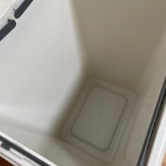 ゴミ箱の画像
