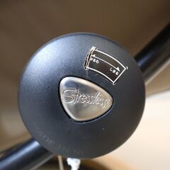 北欧ノルウェーのメーカーEKORNES(エコーネス)社のストレスレスチェアー コンサル(M)です！！リビングはもちろんシアタールームなどにおススメの北欧デザインのパーソナルチェアー♪の画像