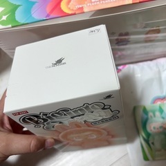 ラブブ　緑の画像
