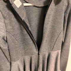 女児用　秋冬フォーマルワンピース140cmグレーの画像