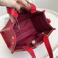 縦版 レッド ワインレッド dempsey トートバッグ field tote 22 ショッピングバッグ 帆布 手提げメッセンジャーバッグの画像