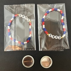 CUBS 応援グッズセット　ブレスレット バッジ　セットの画像