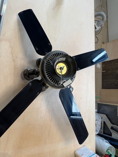 シーリングファン　2つの値段