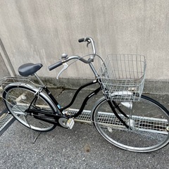 【お譲り先決定】27インチ変速なしオートLEDライトブラックの自転車の画像