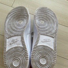 NIKE スニーカー 25センチの画像