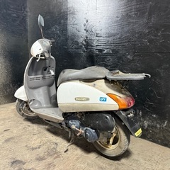 ★支払総額2.8万円★関東圏内即日配送可能！全車走行テスト済みです！ ホンダ タクト 白 AF51 人気のタクト！ バッテリー新品！ 2ストのためオイル注ぎ足すだけ！ ちょっとした足に♪の画像