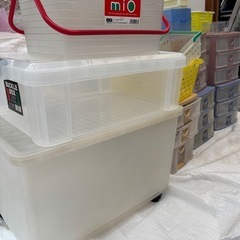 ★ プラスチックの収納BOX色々サイズです♪★全てお取引き可能な方優先★の画像