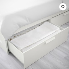 IKEA ブリムネス　クイーンサイズベッドフレームの画像