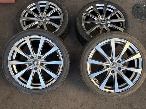 取引中　18インチ　ホイール　タイヤ