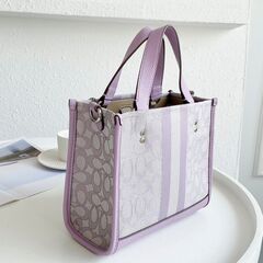 [コーチ] 縦版 サトイモ パープル dempsey トートバッグ field tote 22 ショッピングバッグ 帆布 手提げメッセンジャーバッグの画像