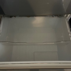 受け渡し決まりした‼️無料‼️TOSHIBA  冷蔵庫　ファミリー用　340Ｌの画像