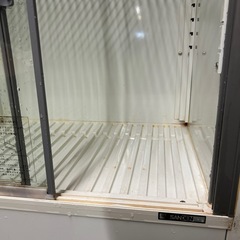サンデンショーケース冷蔵庫美品132Lの画像