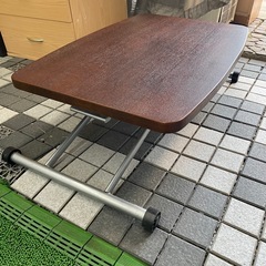 リフトテーブル　昇降式の画像