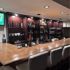 夜のオシャレBARスタッフ募集｜週1〜OK・未経験大歓迎の画像