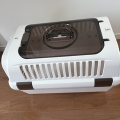 リッチェル キャンピングキャリー ダブルドア M アイボリー 犬猫用 キャリー クレート コンテナ Richellの画像