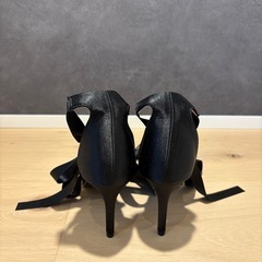 美品    GRL  黒パンプス  24cmの画像