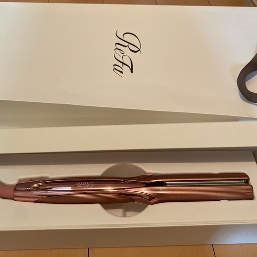 リファ　ストレートアイロン　プロ