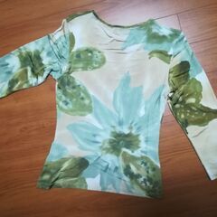 DORI (made in Italy) のトップス　グリーン系の画像