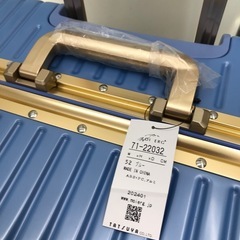 MOI ERG スーツケースLサイズ　未使用の画像