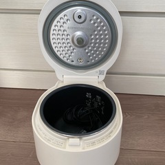 アイリスオーヤマ炊飯器の画像
