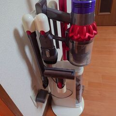ダイソン掃除機V１０の画像