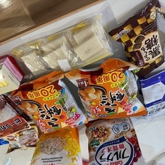 レトルトカレー　お菓子　砂糖の画像