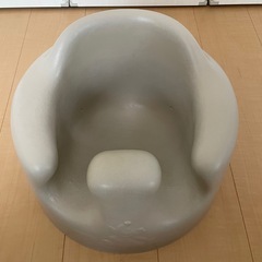 Bumbo ベビーチェアの画像