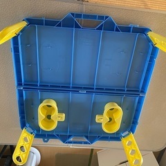 キャンプ用テーブルの画像