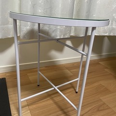 サイドテーブルの画像