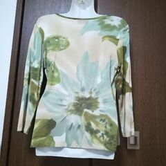 DORI (made in Italy) のトップス　グリーン系の画像