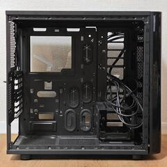 PCケース単体 Thermaltake View31の画像
