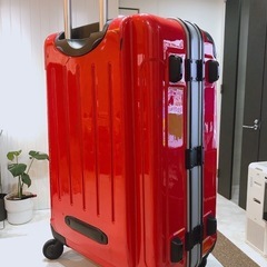 （決まりました）キャリーケース　大きいサイズ　レインカバー付きの画像