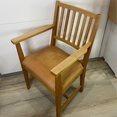 北の住まい設計社 ミッションチェア 肘置き付き 修復歴あり 二脚セット 中古の画像