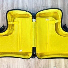B.DUCK 子供が乗れるキャリーケースの画像