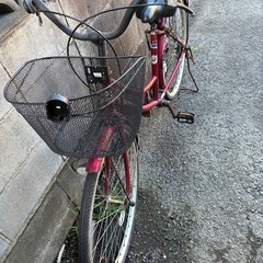 古いママチャリ　パンクしてますの画像