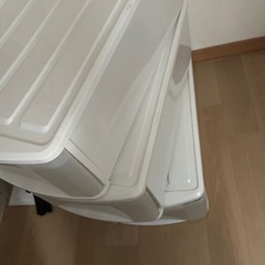 衣装ケースの画像