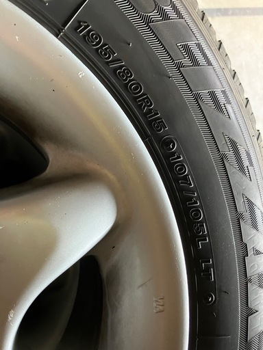 ハイエースホイル15 インチ